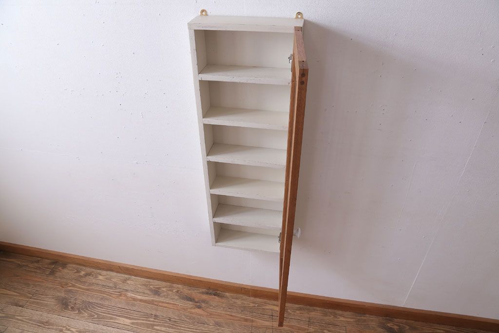 アンティーク家具　アンティークペイント　気泡ガラス扉!お洒落な縦型壁掛け戸棚(2)