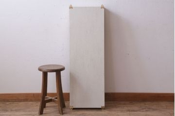 アンティーク家具　アンティークペイント　気泡ガラス扉!お洒落な縦型壁掛け戸棚(2)