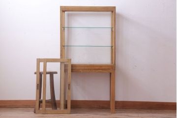 レトロ家具　昭和レトロ　古い木製の脚付きガラスケース