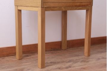 レトロ家具　昭和レトロ　古い木製の脚付きガラスケース