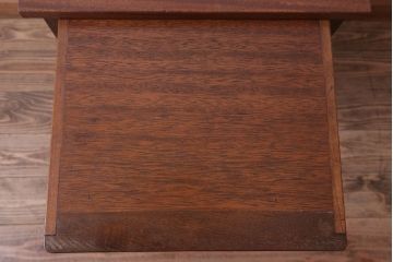 レトロ家具　昭和レトロ　小さなサイドキャビネット(サイドテーブル)(1)