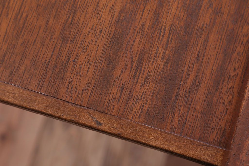 レトロ家具　昭和レトロ　小さなサイドキャビネット(サイドテーブル)(1)