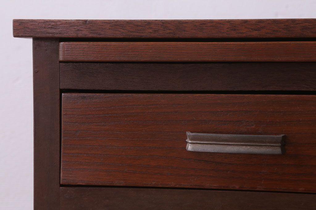 レトロ家具　昭和レトロ　小さなサイドキャビネット(サイドテーブル)(2)