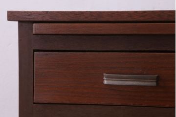 レトロ家具　昭和レトロ　小さなサイドキャビネット(サイドテーブル)(2)