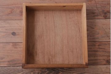 レトロ家具　昭和レトロ　小さなサイドキャビネット(サイドテーブル)(2)