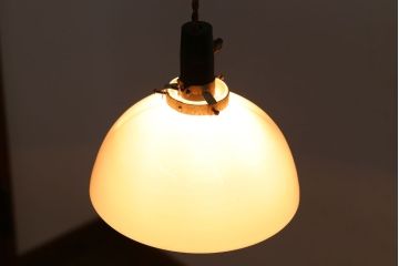 和製アンティーク　シンプルな白いガラスシェード天井照明