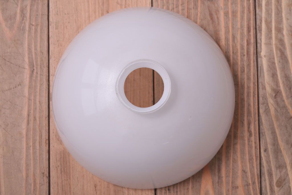 和製アンティーク　シンプルな白いガラスシェード天井照明