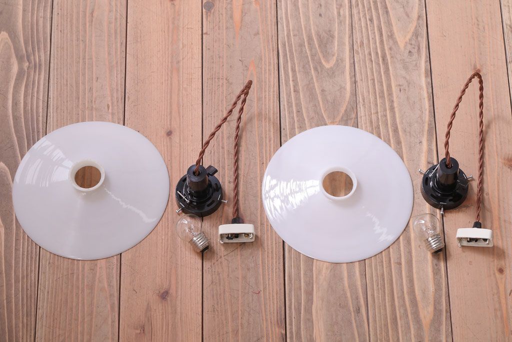 昭和レトロ　平笠照明2個セット