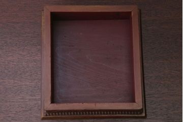 アンティーク雑貨　和製アンティーク　古い木製の彫刻箱(収納箱・小箱)