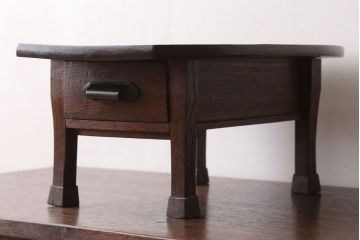 アンティーク家具　和製アンティーク　引き出し付き!古い欅材の小さなテーブル(花台)