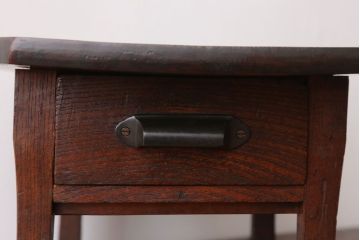 アンティーク家具　和製アンティーク　引き出し付き!古い欅材の小さなテーブル(花台)
