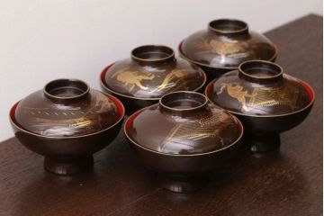 古民具・骨董　図変わり蒔絵の木製椀5客セット(漆器)