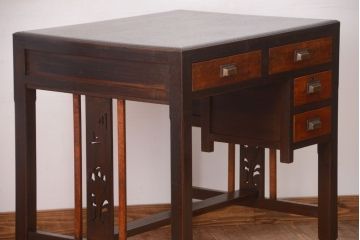 アンティーク家具　大正ロマン　古い木製のアンティーク片袖机(デスク)