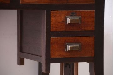 アンティーク家具　大正ロマン　古い木製のアンティーク片袖机(デスク)