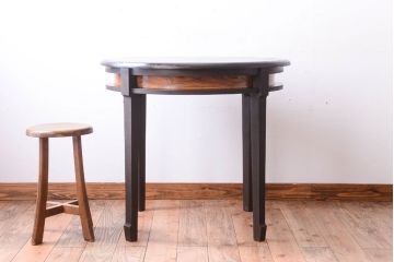 アンティーク家具　大正ロマン　古いカバ材のおしゃれなアンティークラウンドテーブル