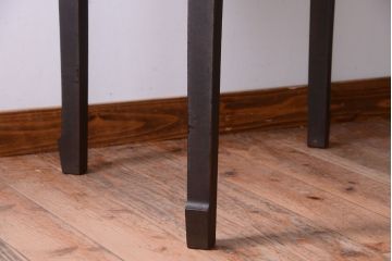 アンティーク家具　大正ロマン　古いカバ材のおしゃれなアンティークラウンドテーブル