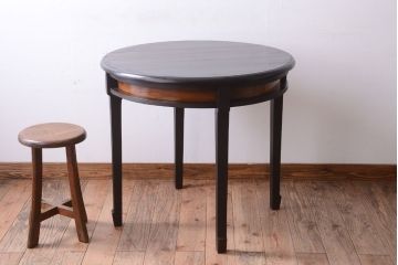 アンティーク家具　大正ロマン　古いカバ材のおしゃれなアンティークラウンドテーブル
