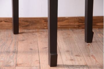 アンティーク家具　大正ロマン　古いカバ材のおしゃれなアンティークラウンドテーブル