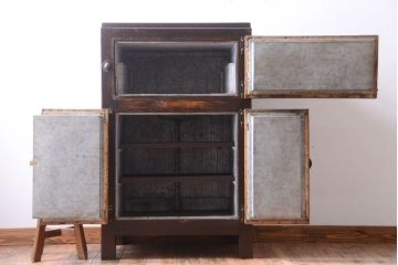 レトロ家具　昭和レトロ　ナラ材製のアンティーク冷蔵庫(冷蔵箱・氷冷蔵庫)