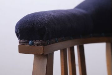 アンティーク家具　和製アンティーク　透かし彫り　オリジナル座面のナラ材製回転椅子(回転イス)