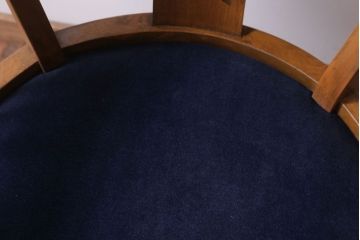 アンティーク家具　和製アンティーク　透かし彫り　オリジナル座面のナラ材製回転椅子(回転イス)