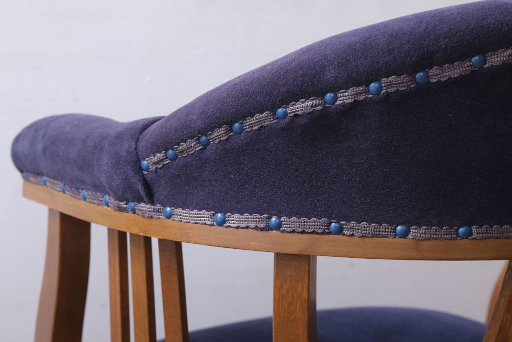 アンティーク家具　和製アンティーク　透かし彫り　オリジナル座面のナラ材製回転椅子(回転イス)