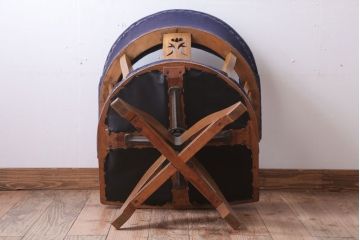 アンティーク家具　和製アンティーク　透かし彫り　オリジナル座面のナラ材製回転椅子(回転イス)