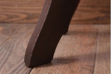 アンティーク家具　和製アンティーク　透かし彫り　古い木の回転椅子(回転イス)