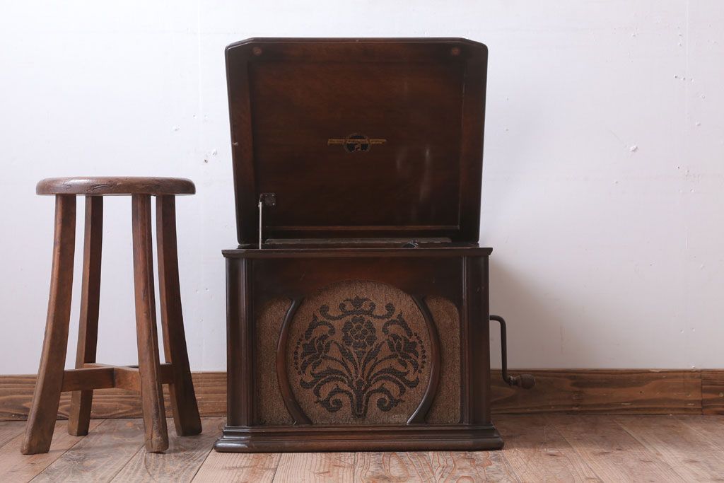 アンティーク雑貨　アンティーク　Columbia(コロムビア)　NO.116　古い蓄音器