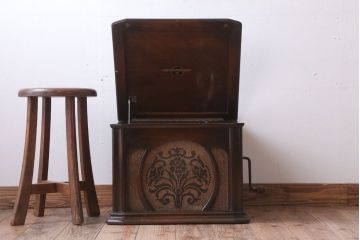 アンティーク雑貨　アンティーク　Columbia(コロムビア)　NO.116　古い蓄音器