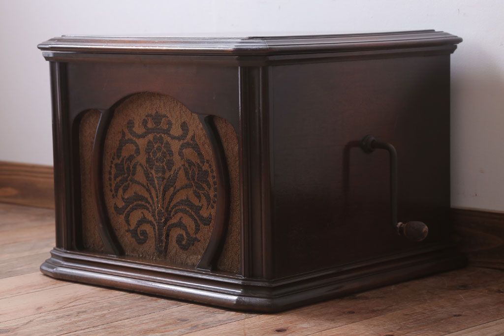 アンティーク雑貨　アンティーク　Columbia(コロムビア)　NO.116　古い蓄音器