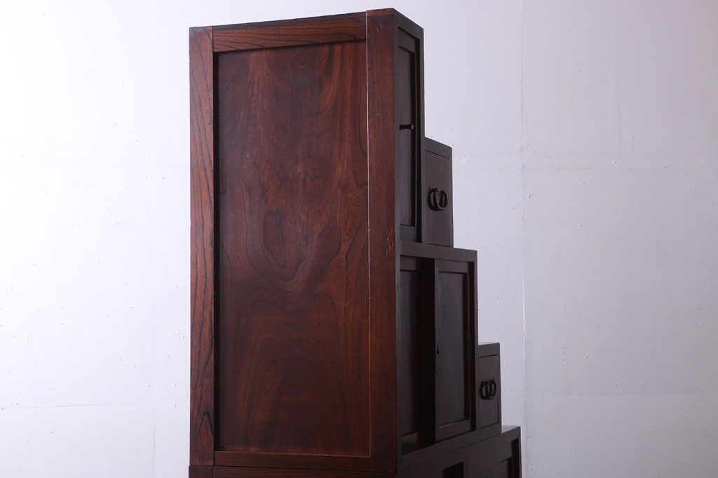 アンティーク家具　古民具・骨董　最高級品　明治期　三方欅材のアンティーク階段箪笥