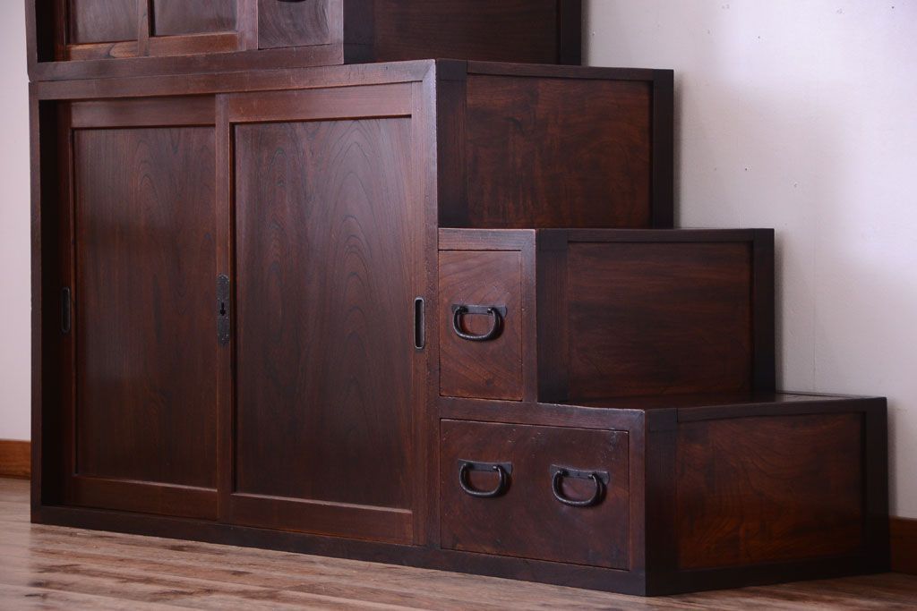 アンティーク家具　古民具・骨董　最高級品　明治期　三方欅材のアンティーク階段箪笥