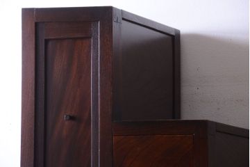 アンティーク家具　古民具・骨董　最高級品　明治期　三方欅材のアンティーク階段箪笥