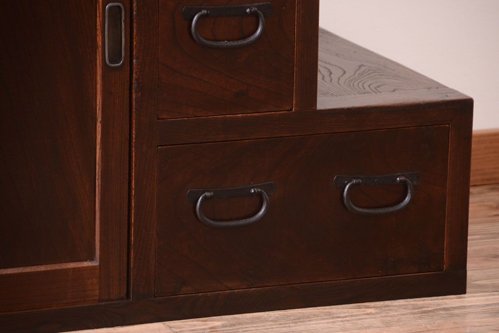 アンティーク家具　古民具・骨董　最高級品　明治期　三方欅材のアンティーク階段箪笥