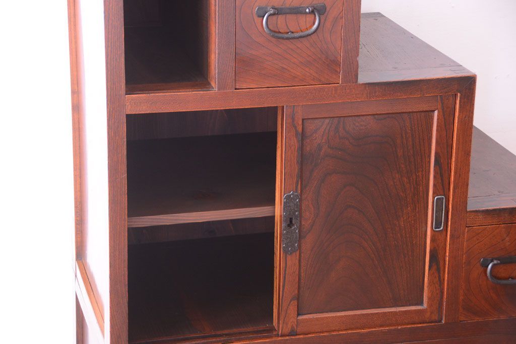 アンティーク家具　古民具・骨董　最高級品　明治期　三方欅材のアンティーク階段箪笥