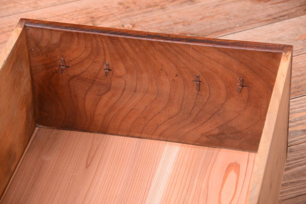 アンティーク家具　古民具・骨董　最高級品　明治期　三方欅材のアンティーク階段箪笥