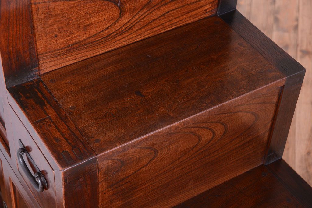 アンティーク家具　古民具・骨董　最高級品　明治期　三方欅材のアンティーク階段箪笥