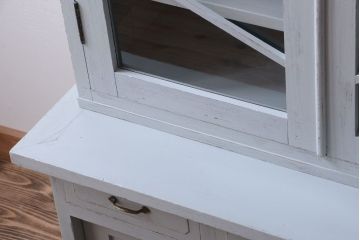 アンティーク家具　アンティークペイント　丸脚付き!おしゃれでかわいい食器棚