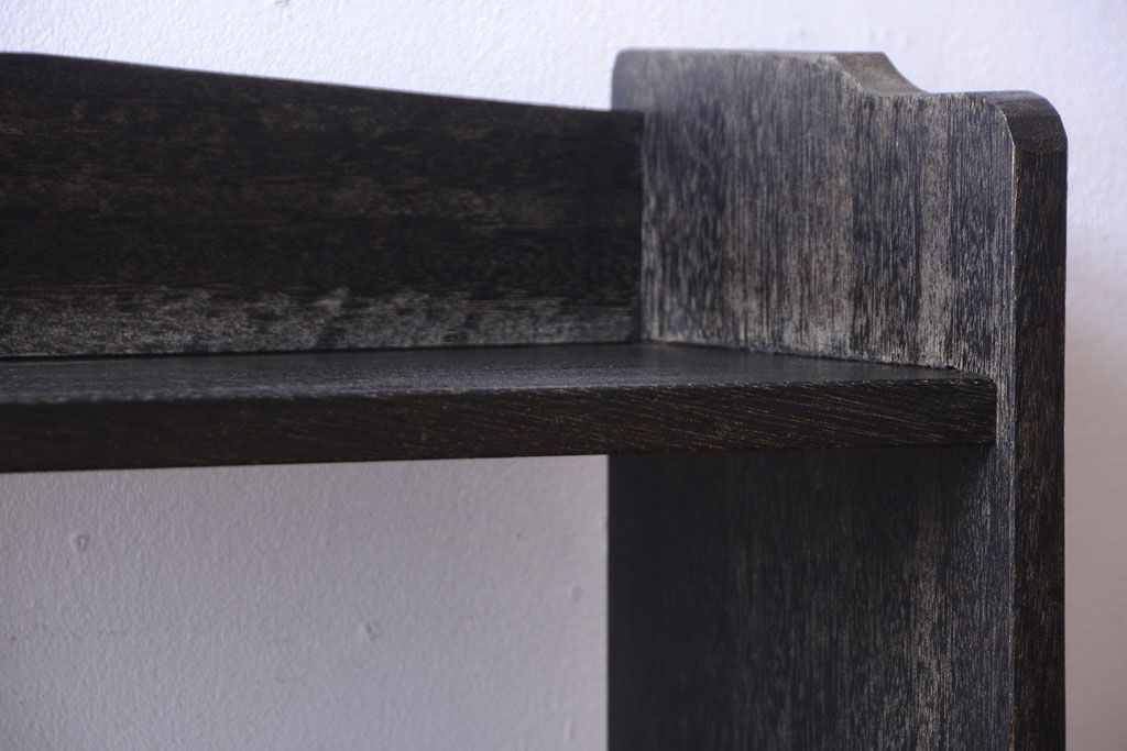 アンティーク家具　アンティーク　古い木製のシンプルな本棚(2)