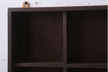アンティーク家具　和製アンティーク　リメイク　古い木の小さな壁掛けマス目棚(1)