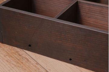 アンティーク家具　和製アンティーク　リメイク　古い木の小さな壁掛けマス目棚(1)