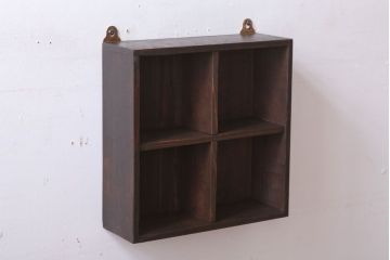 アンティーク家具　和製アンティーク　リメイク　古い木の小さな壁掛けマス目棚(2)