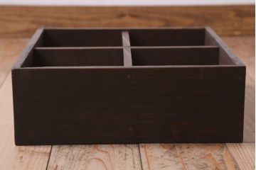 アンティーク家具　和製アンティーク　リメイク　古い木の小さな壁掛けマス目棚(2)