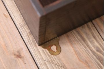 アンティーク家具　和製アンティーク　リメイク　古い木の小さな壁掛けマス目棚(2)