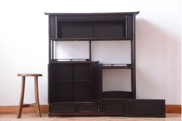 アンティーク家具　和製アンティーク　唐木材のシンプルな飾り棚(茶棚)