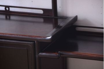 アンティーク家具　和製アンティーク　唐木材のシンプルな飾り棚(茶棚)
