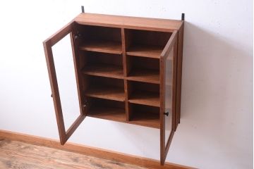 アンティーク家具　アンティーク　古い木のシンプルな壁掛け戸棚