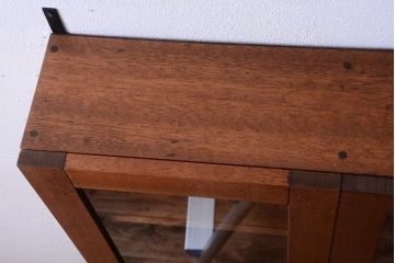 アンティーク家具　アンティーク　古い木のシンプルな壁掛け戸棚