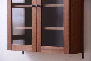 アンティーク家具　アンティーク　古い木のシンプルな壁掛け戸棚